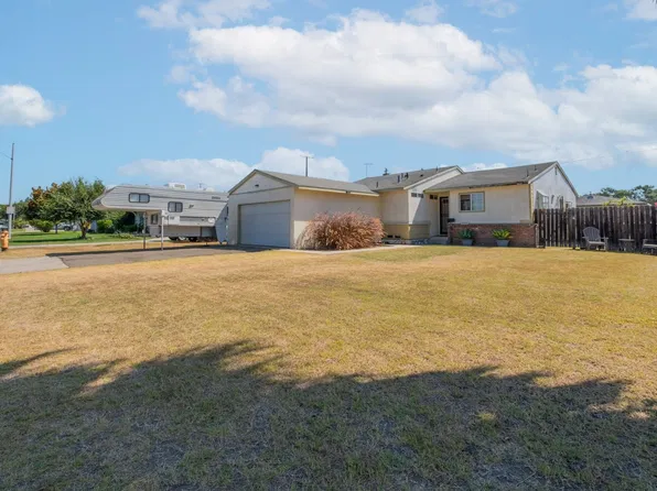 11752 Medina Dr, Garden Grove, CA 92840