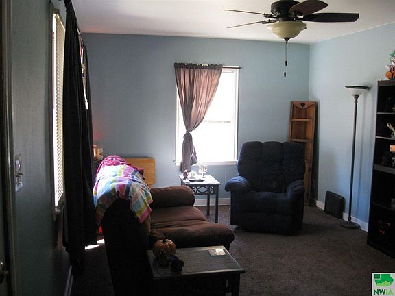 4th image of 1727 S Helen St