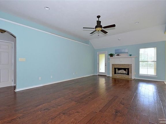 3rd image of 6429 Soda Point Dr