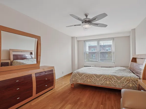2650 Ocean Parkway image 8 of 19