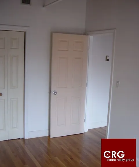 9 Knapp St #403 — Photo 5