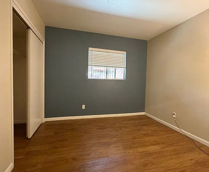 2825 N Adelaide Pl — Photo 13