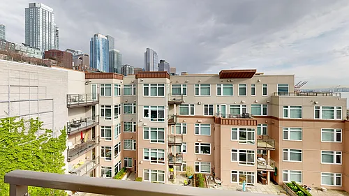 2000 Alaskan Way #552 Photo 1