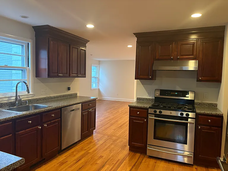 602 Courtland Ave #602 — Photo 4