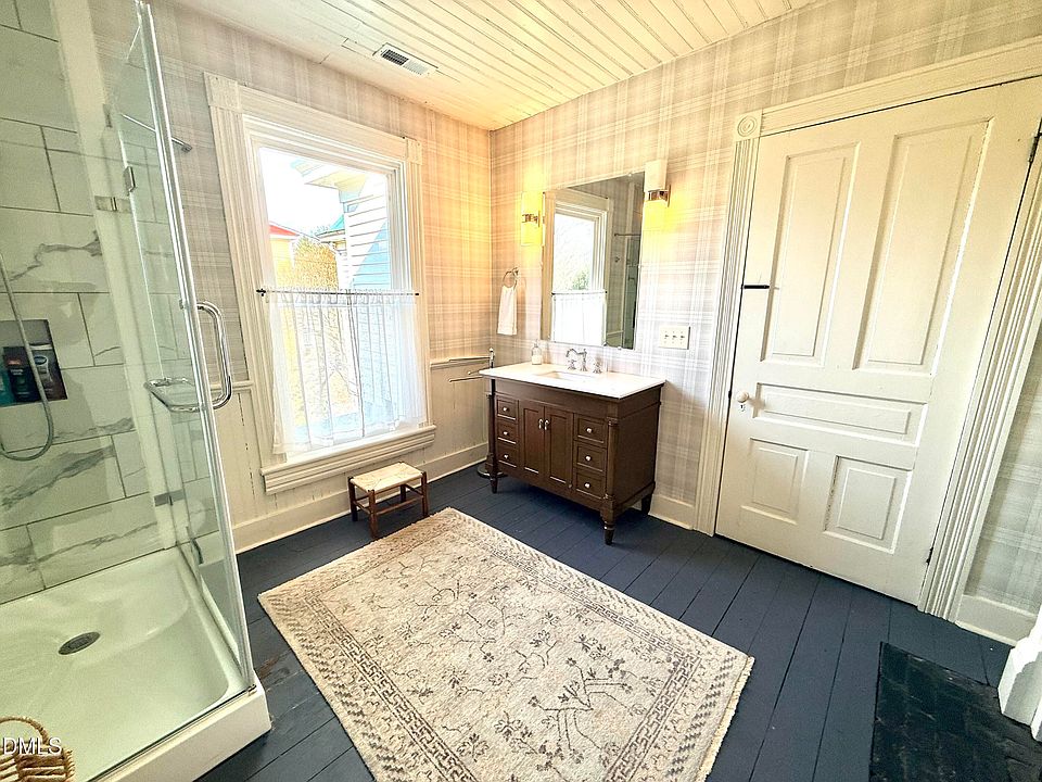 34th image of this home