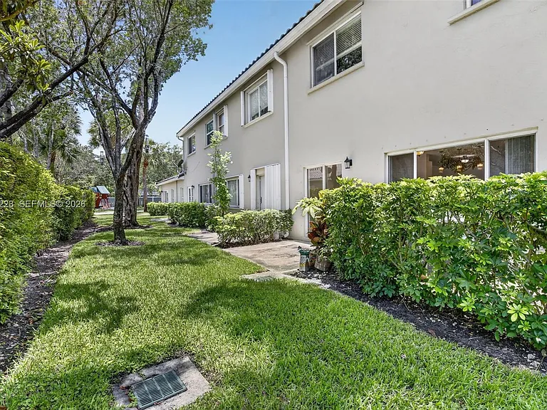 13212 NW 7th Dr — Photo 33