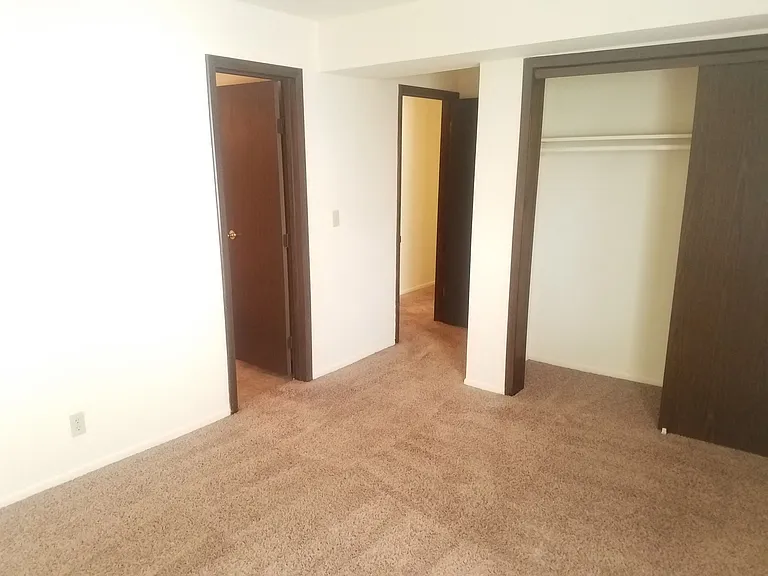 Kimberly Club Apartments — Photo 179