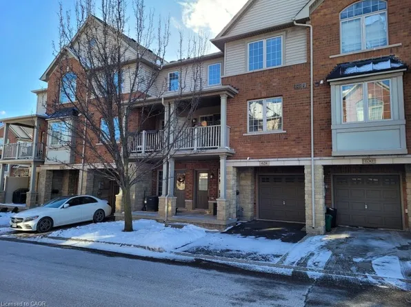 628 Garibaldi Cmn, Burlington, ON L7L 0E2