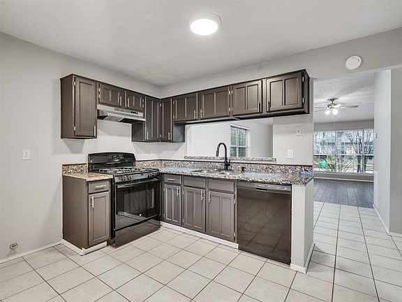 5th image of 2226 Spring Dusk Ln