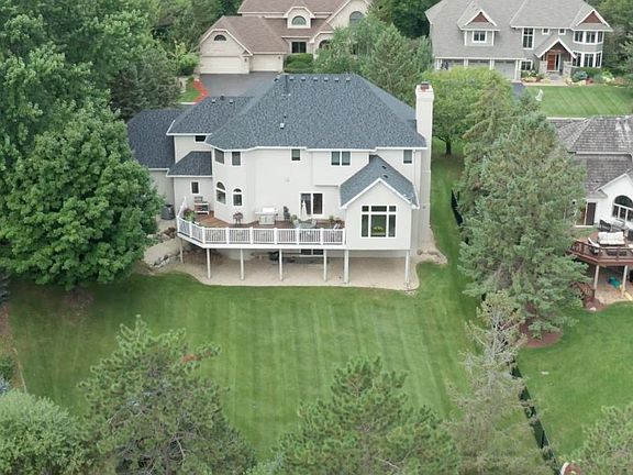 3rd image of 10599 Parker Dr
