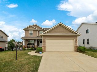 1410 Stonecrest Dr, Mahomet, IL 61853