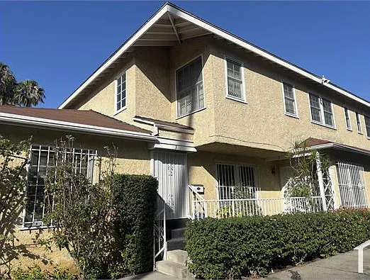 2096 S Harvard Blvd #3 — Photo 2