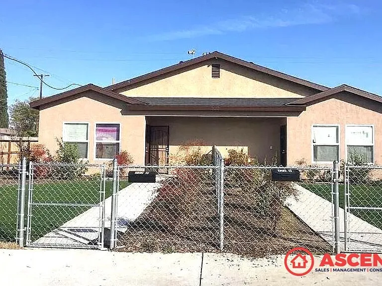 222 Harding Avenue — Photo 1