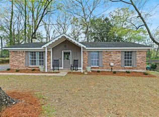 9743 Petaluma Dr, Semmes, AL 36575