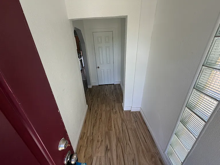 23734 Deziel St — Photo 5