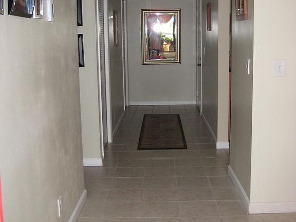 3rd image of 424 Lakeview Dr APT 105