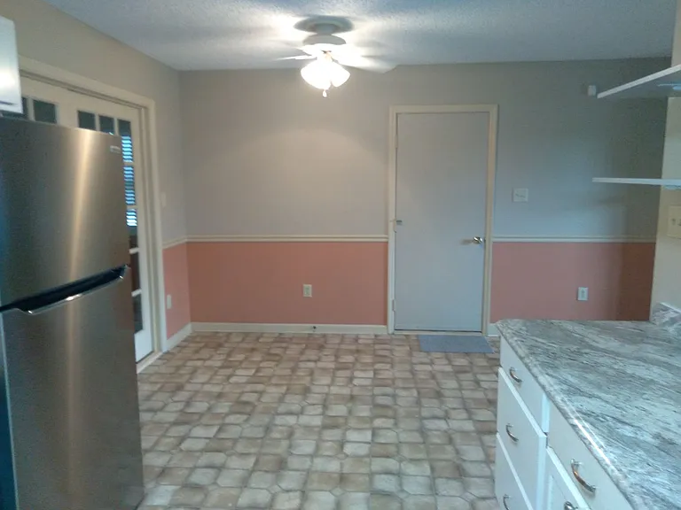 307 Kyle Dr — Photo 4