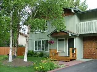 611 Lighthouse Dr, Anchorage, AK 99515