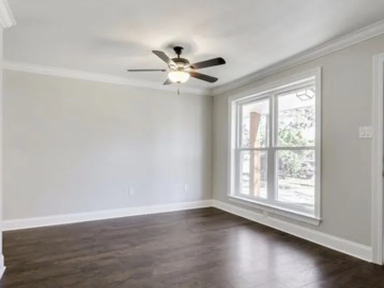7518 Meadow Park Ave — Photo 3