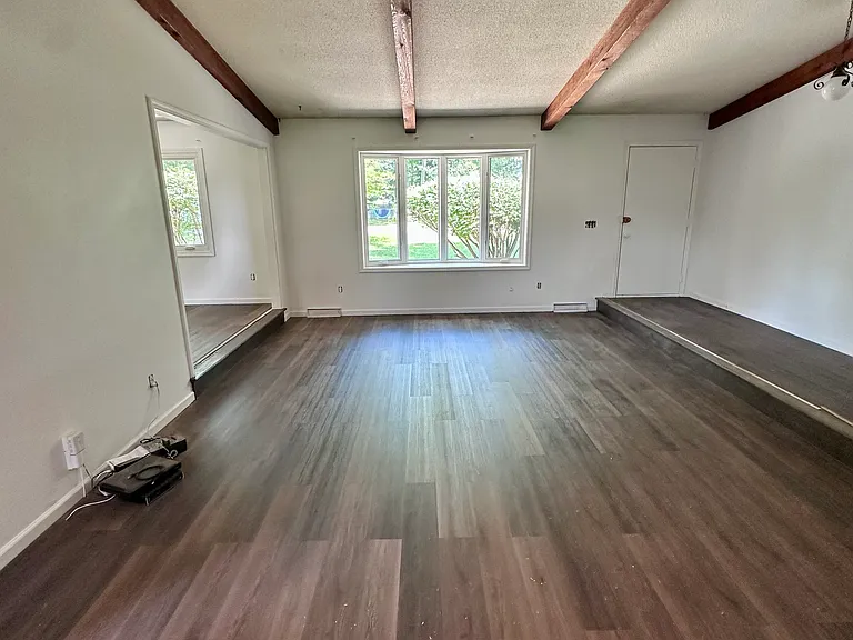 4875 Catalina Dr S — Photo 9