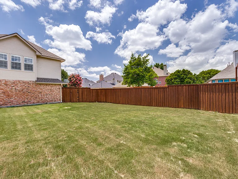 7805 San Isabel Dr — Photo 34