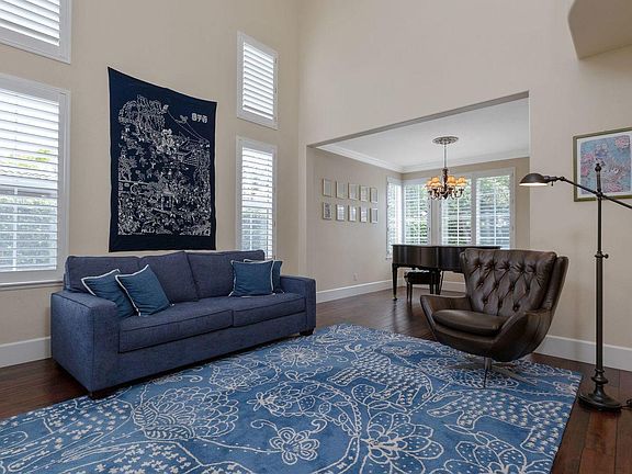 4th image of 615 Camino Del Mar