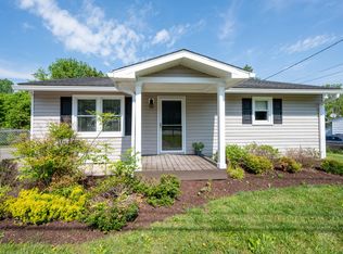 904 Antioch Rd, Johnson City, TN 37604