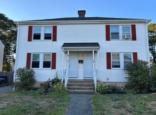 31 Hornet Rd, North Kingstown, RI 02852