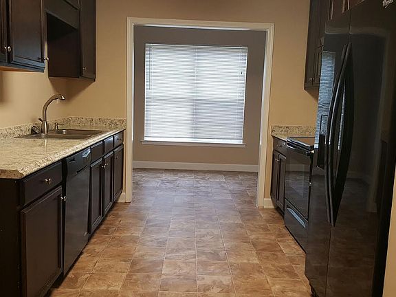 4th image of 6504 Lantern Ct