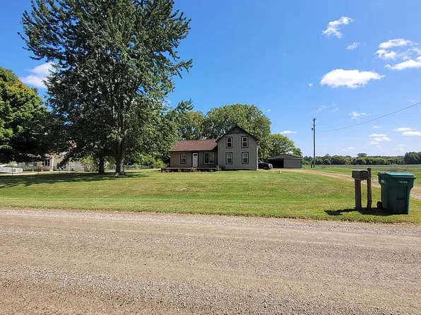 1637 S Byron Rd, Lennon, MI 48449