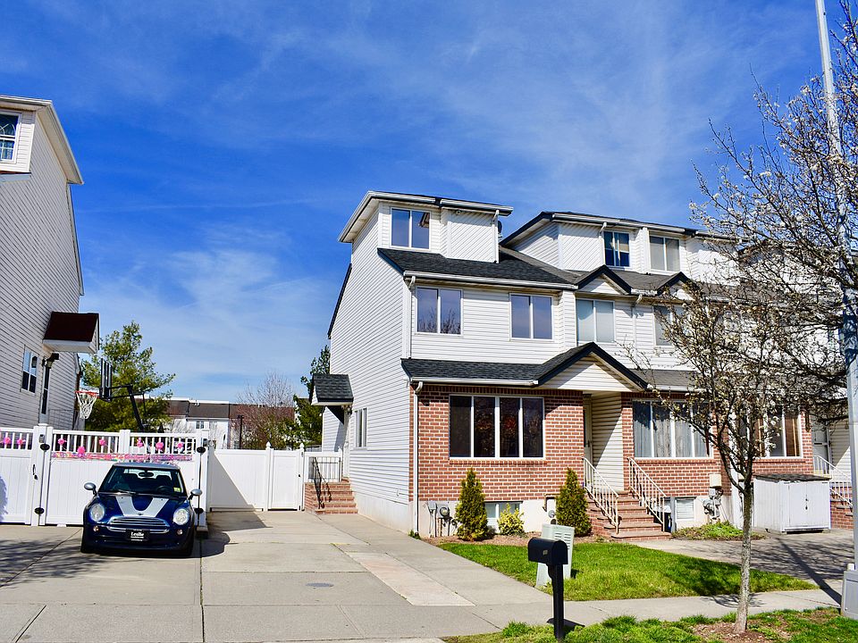 1st image of 120 Kenilworth Ave