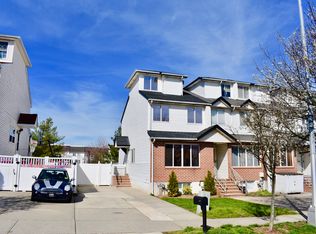 120 Kenilworth Ave, Staten Island, NY 10312