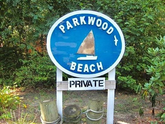 2nd image of 54 Parkwood Dr