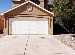 909 Corel Dr SW, Albuquerque, NM 87121