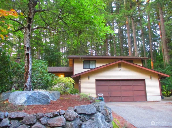 2985 SE Larksprings Lane, Port Orchard, WA 98366
