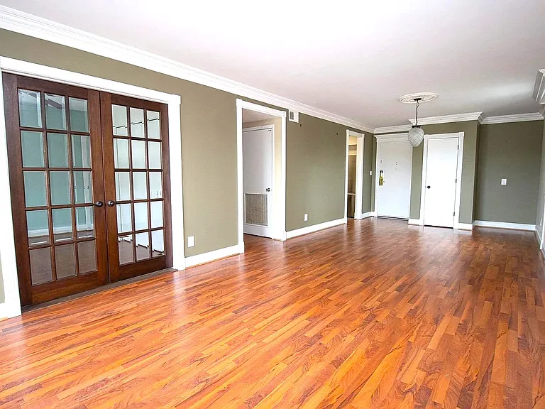 619 King St #801 — Photo 1