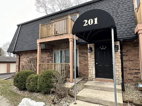 201 Williams STREET #4, Williams Bay, WI 53191