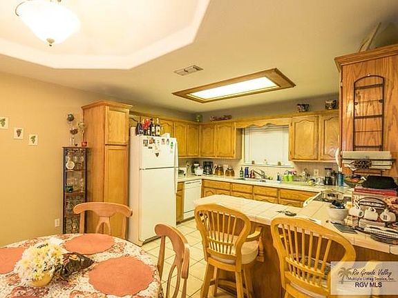 2nd image of 2410 Encino Ct