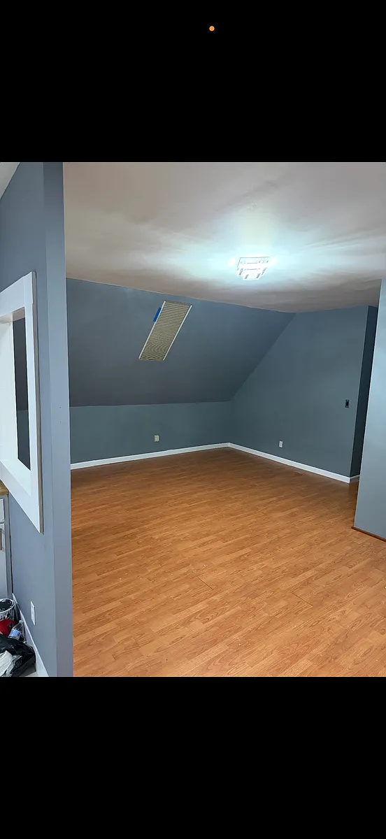 Building Photo - 2 Rockland St #3
