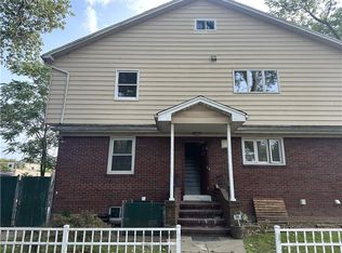 308 Clawson St #2F, Staten Island, NY 10306