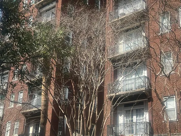 24 E Liberty St, Savannah, GA