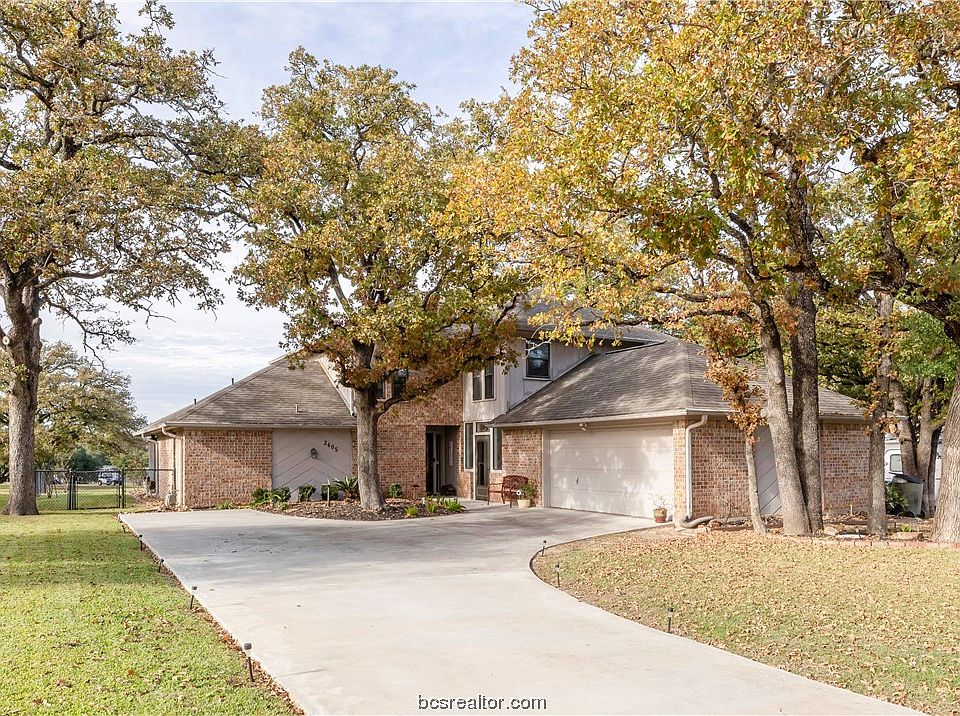 1st image of 2405 Quail Hollow Dr
