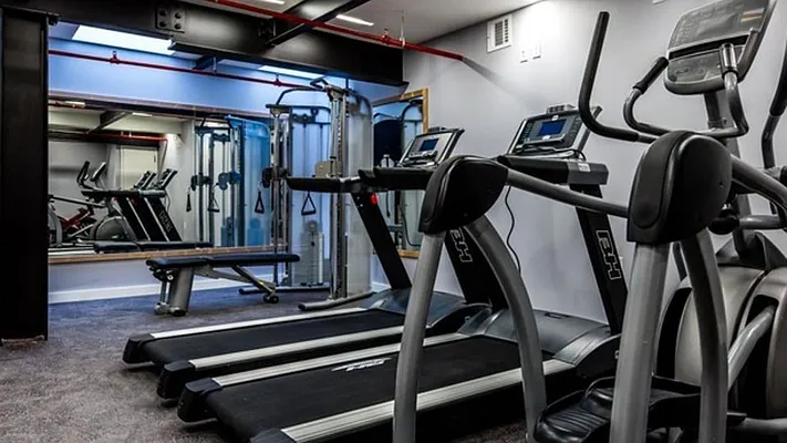 Rented by Nooklyn NYC LLC | media 28