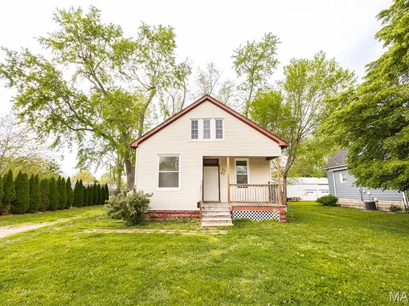 47 W Poplar St, Mascoutah, IL 62258