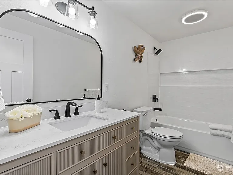 7831 S Sheridan Ave #1 — Photo 8