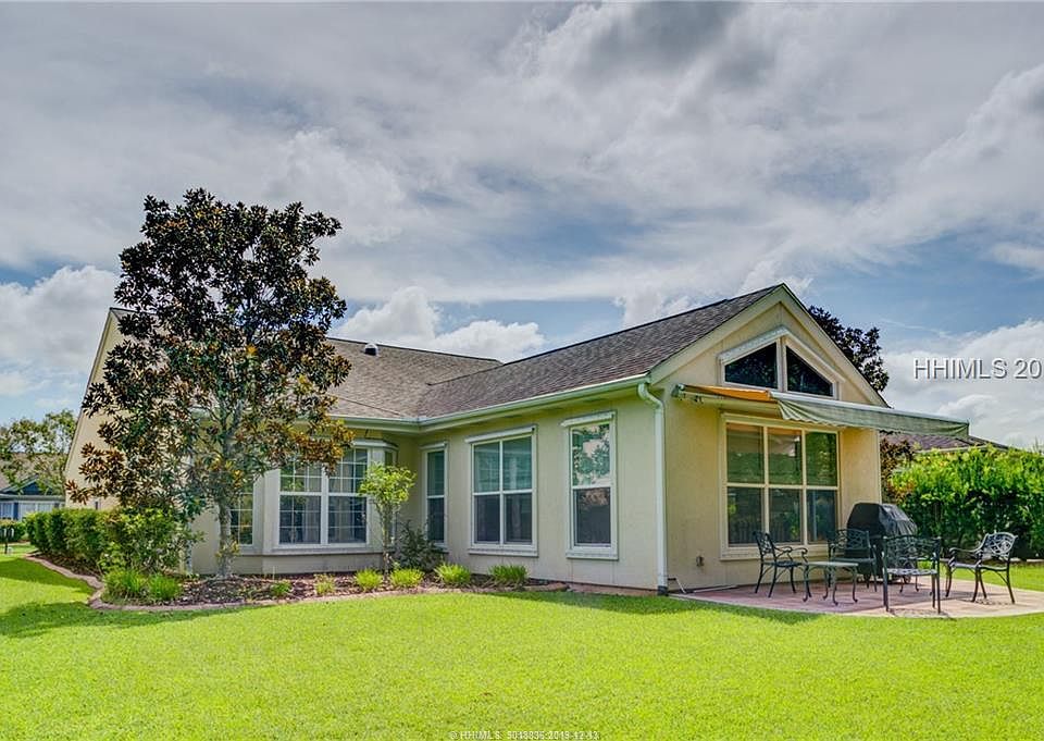 2nd image of 18 Larkspur Ln