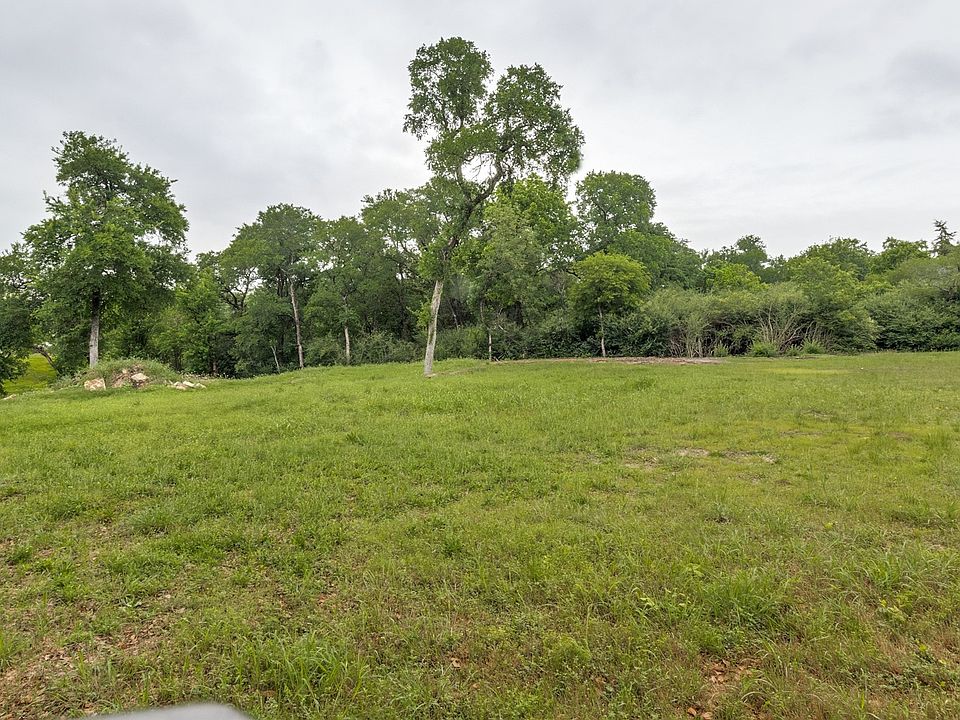 1st image of 10011 Surrey Oaks Dr