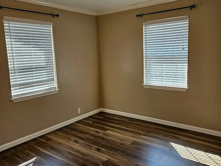 895 County Road 4660 — Photo 3