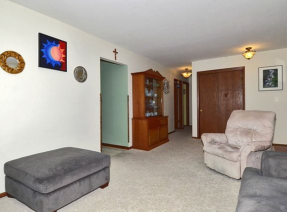 3rd image of 6219 Exchange St