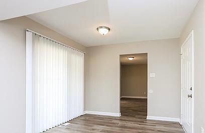 5th image of 3048 Chance Dr